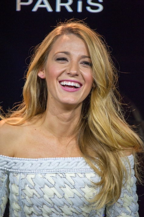 78061740_blake-lively-face-of-loreal_7